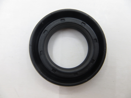 Standard Opel / Chevrolet Engine Spare Part Oil Seal With Black OEM 12593717